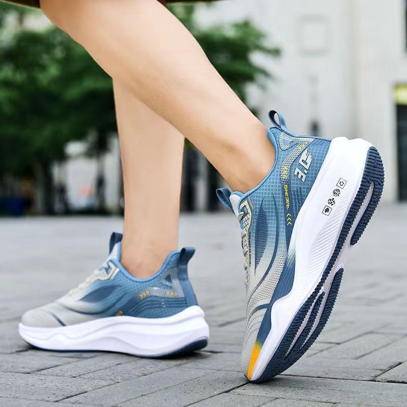 Nieuwe Four Seasons ultralicht - Breathable Mesh Athletic Shoes recensie en prijs